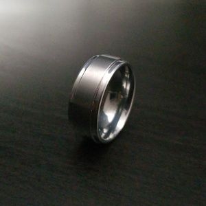 (EUC) Mens Ring Size 10.5